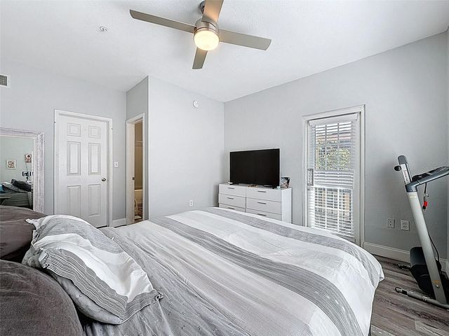 4340 BAYSIDE VILLAGE DRIVE 201, Tampa, FL 33615