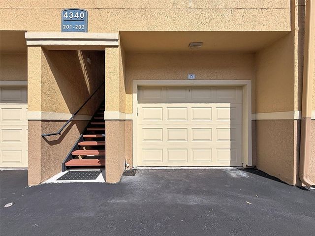 4340 BAYSIDE VILLAGE DRIVE 201, Tampa, FL 33615