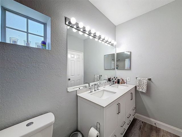 4340 BAYSIDE VILLAGE DRIVE 201, Tampa, FL 33615