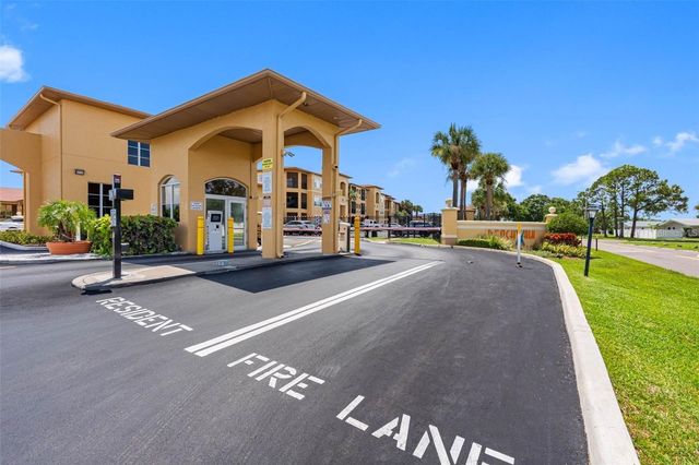 4340 BAYSIDE VILLAGE DRIVE 201, Tampa, FL 33615