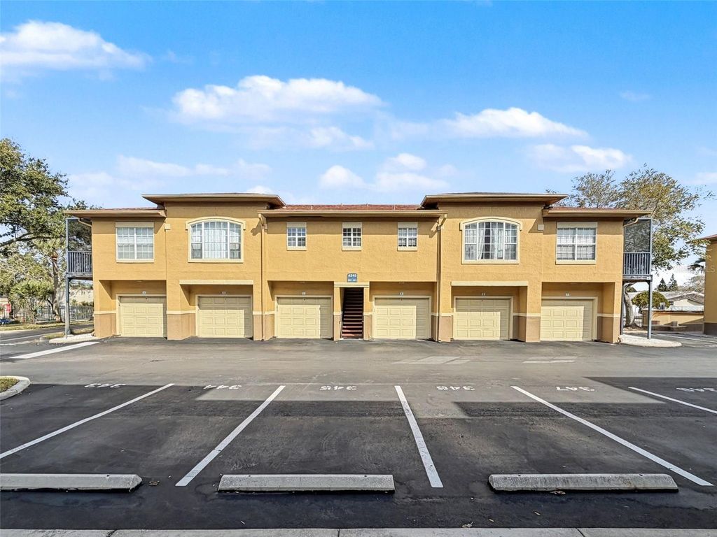 4340 BAYSIDE VILLAGE DRIVE 201, Tampa, FL 33615