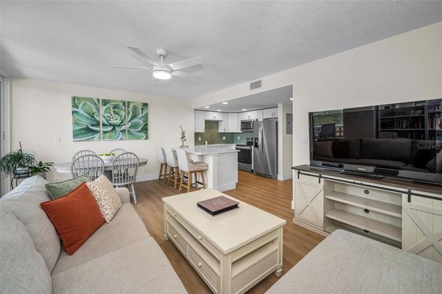 4015 BAYSHORE BOULEVARD 4C, Tampa, FL 33611