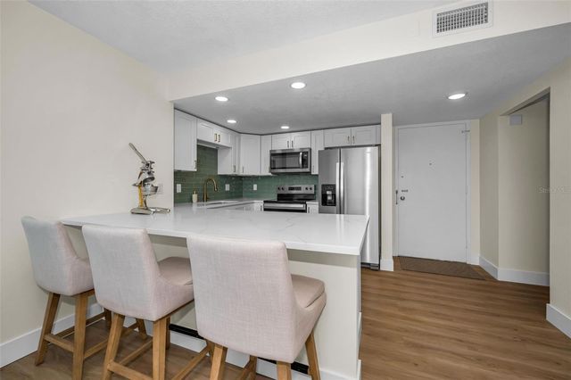 4015 BAYSHORE BOULEVARD 4C, Tampa, FL 33611