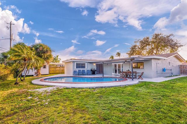 6600 NE 20th Way, Fort Lauderdale, FL 33308