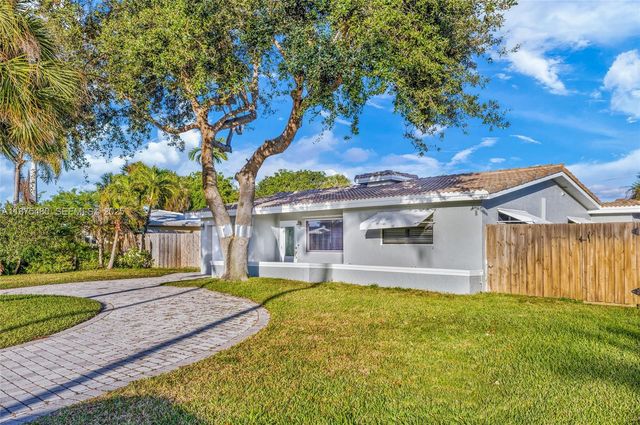6600 NE 20th Way, Fort Lauderdale, FL 33308