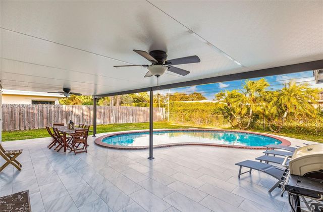 6600 NE 20th Way, Fort Lauderdale, FL 33308