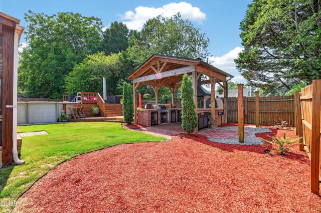1165 Grovewood Drive, Clayton, NC 27520