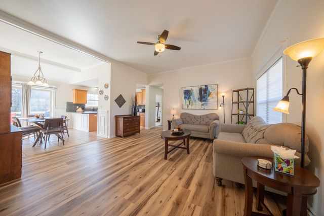 5102 WOOD SHIRE DR, Columbia, MO 65202