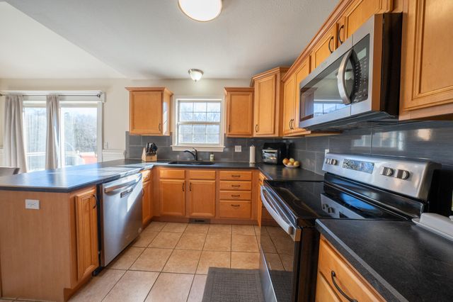 5102 WOOD SHIRE DR, Columbia, MO 65202