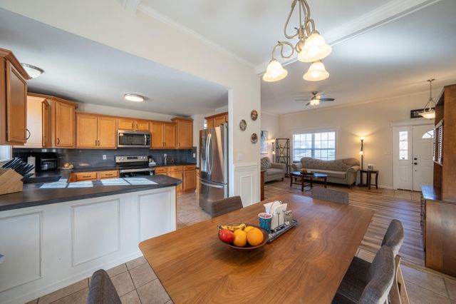 5102 WOOD SHIRE DR, Columbia, MO 65202