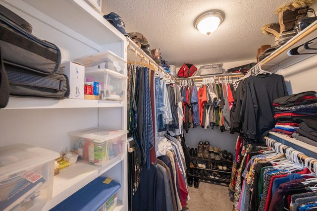 5102 WOOD SHIRE DR, Columbia, MO 65202