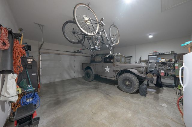 5102 WOOD SHIRE DR, Columbia, MO 65202