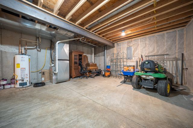 5102 WOOD SHIRE DR, Columbia, MO 65202