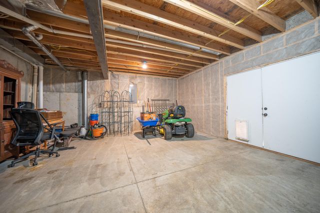 5102 WOOD SHIRE DR, Columbia, MO 65202