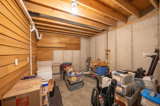 5102 WOOD SHIRE DR, Columbia, MO 65202