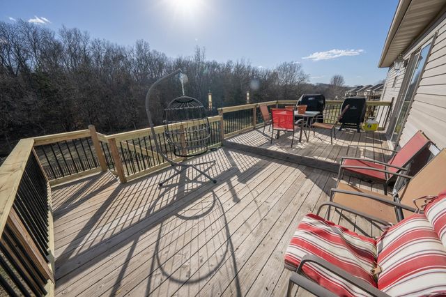 5102 WOOD SHIRE DR, Columbia, MO 65202