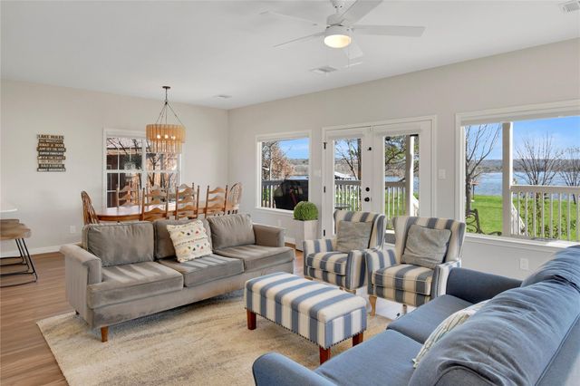 122 Mountain View CIR, Burnet, TX 78611