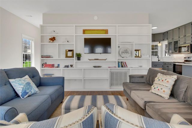 122 Mountain View CIR, Burnet, TX 78611