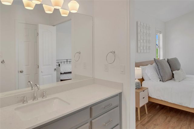 122 Mountain View CIR, Burnet, TX 78611