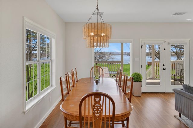 122 Mountain View CIR, Burnet, TX 78611