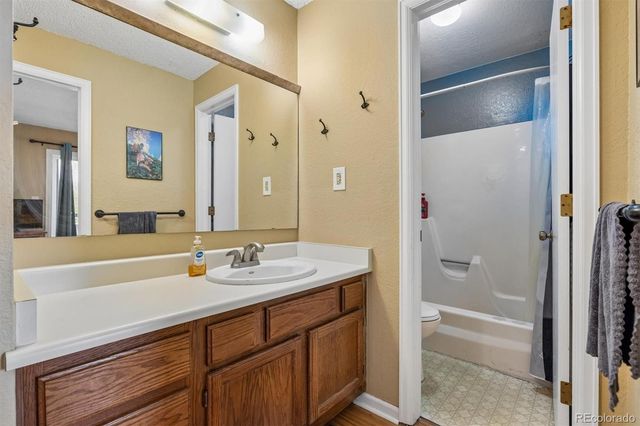 1370 Estes Street 201, Lakewood, CO 80215