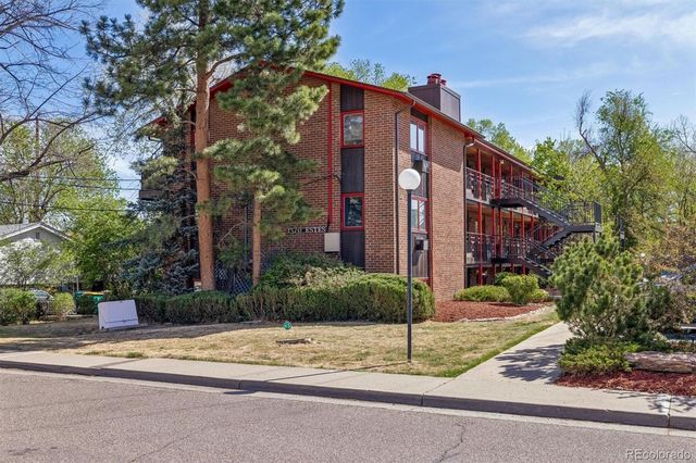 1370 Estes Street 201, Lakewood, CO 80215