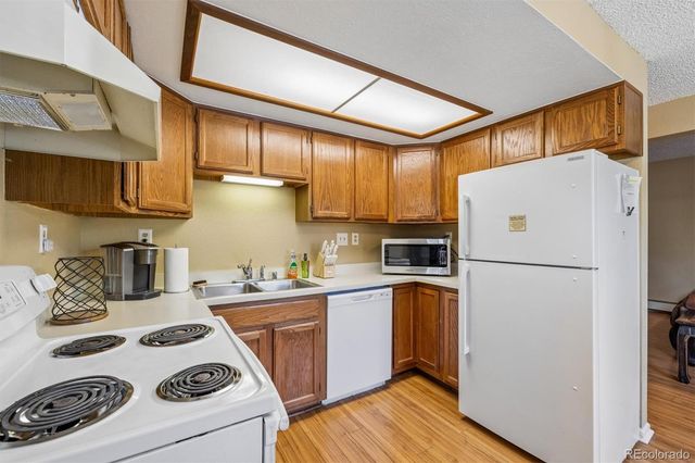 1370 Estes Street 201, Lakewood, CO 80215