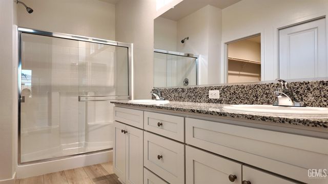 1614 Hobbs Lane, Bakersfield, CA 93307