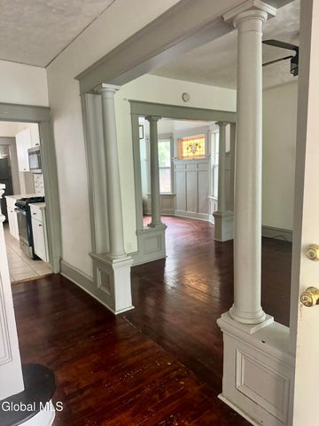 661 Myrtle Avenue, Albany, NY 12208