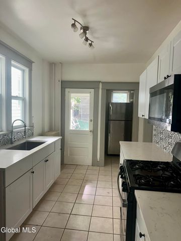 661 Myrtle Avenue, Albany, NY 12208