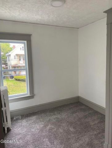 661 Myrtle Avenue, Albany, NY 12208