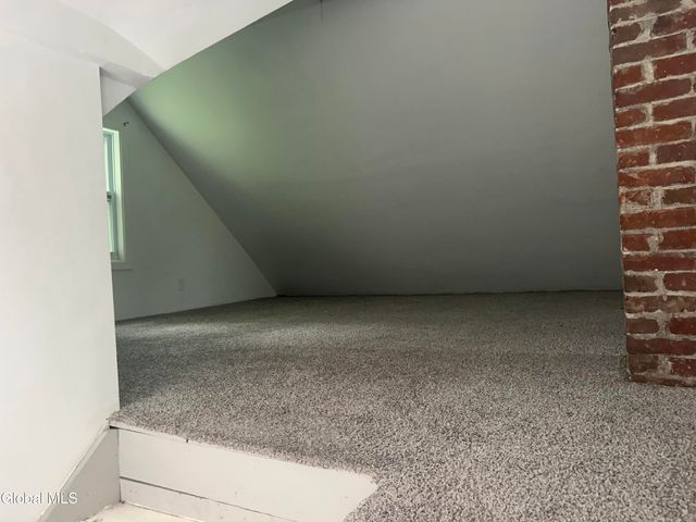 661 Myrtle Avenue, Albany, NY 12208