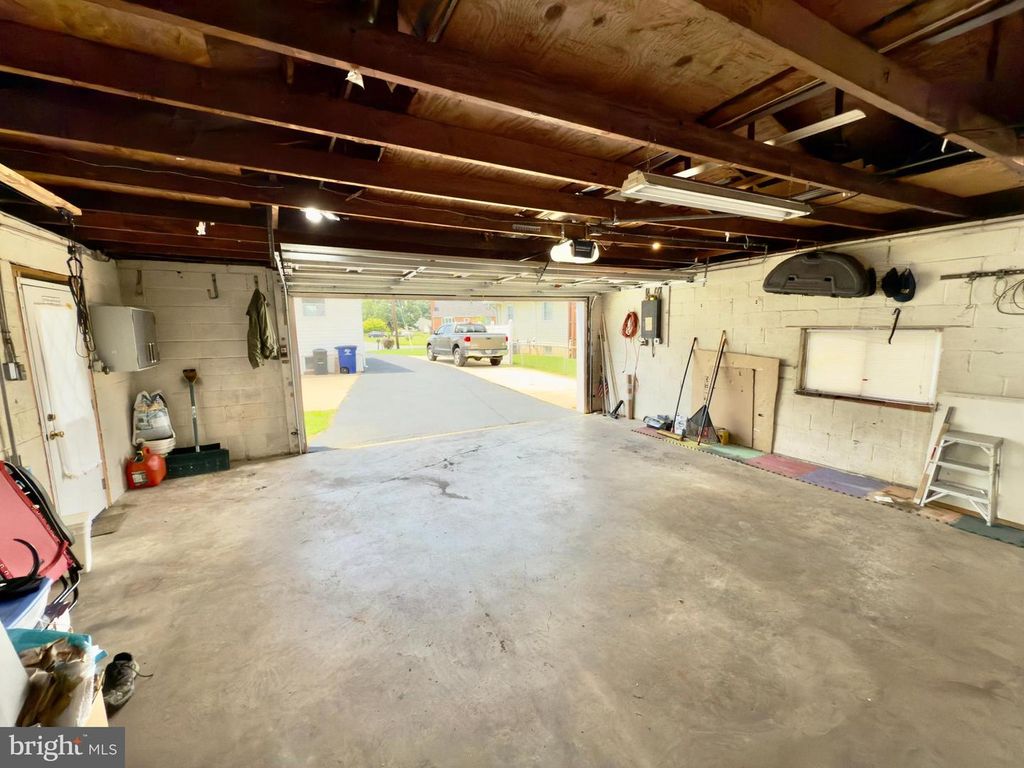 8295 WOODWARD ST, Savage, MD 20763