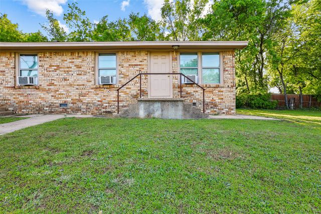 701 W Hull Street 101-2, Denison, TX 75020