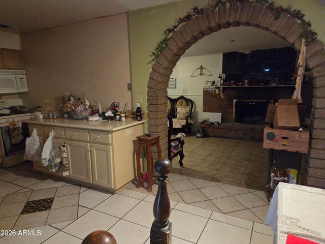 11930 W RIVER Road, El Mirage, AZ 85335