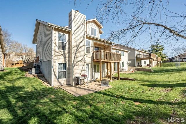 634 Sandy Summit Drive, Ballwin, MO 63021