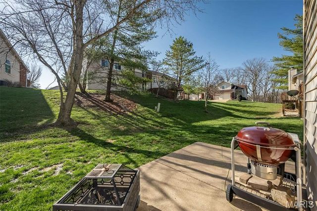 634 Sandy Summit Drive, Ballwin, MO 63021
