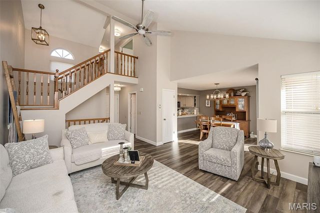 634 Sandy Summit Drive, Ballwin, MO 63021