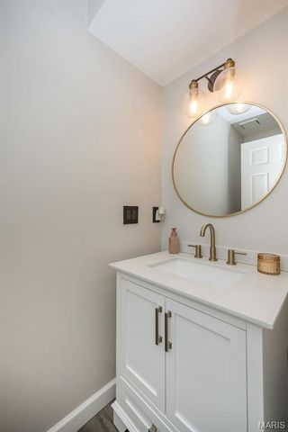 634 Sandy Summit Drive, Ballwin, MO 63021