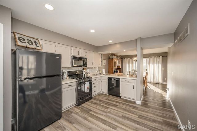 634 Sandy Summit Drive, Ballwin, MO 63021