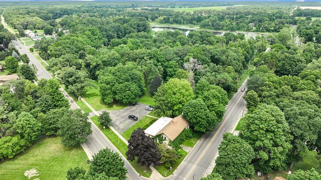 801 Portage Avenue, Three Rivers, MI 49093