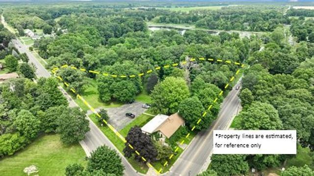 801 Portage Avenue, Three Rivers, MI 49093