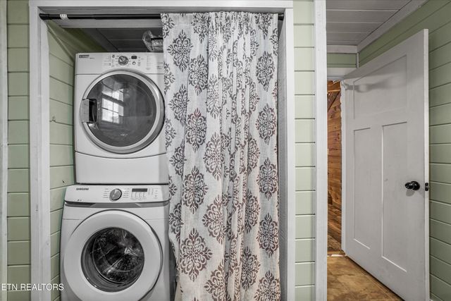 1062 Johnson Rd, Seymour, TN 37865