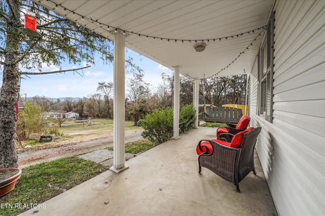 1062 Johnson Rd, Seymour, TN 37865