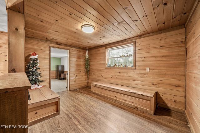 1062 Johnson Rd, Seymour, TN 37865