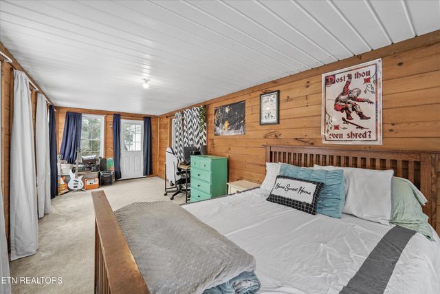 1062 Johnson Rd, Seymour, TN 37865