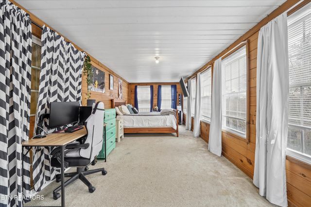 1062 Johnson Rd, Seymour, TN 37865