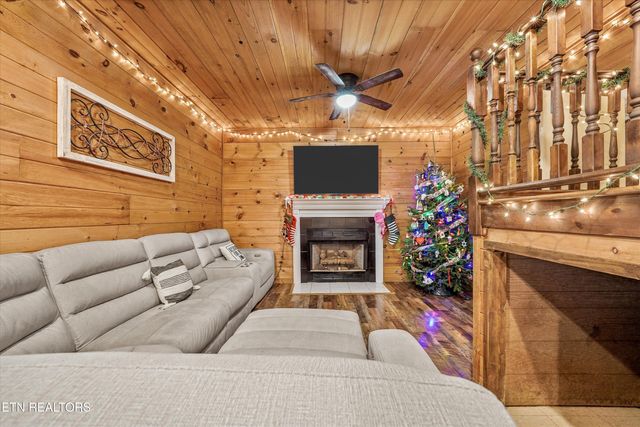 1062 Johnson Rd, Seymour, TN 37865