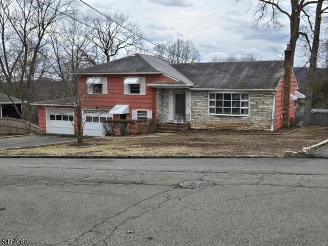 18 Highland Ave, Rockaway Boro, NJ 07866