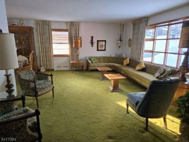 18 Highland Ave, Rockaway Boro, NJ 07866